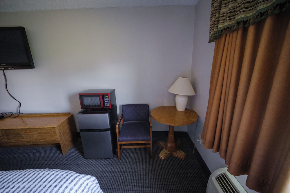 Westwood Inn & Suites Kimball I 90 31/50
