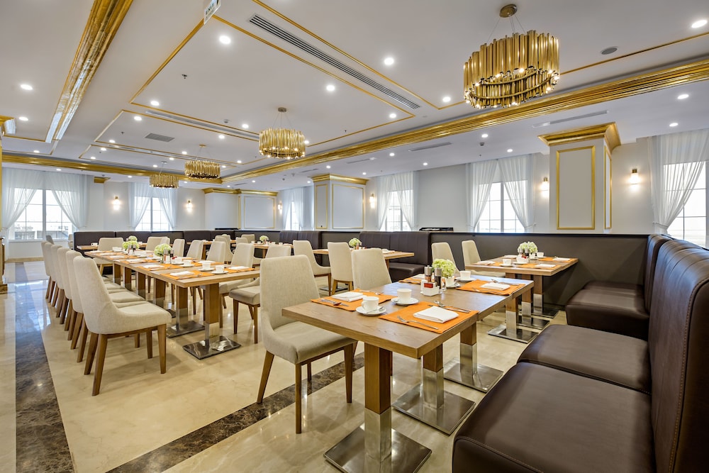 Wyndham Danang Golden Bay 34/50