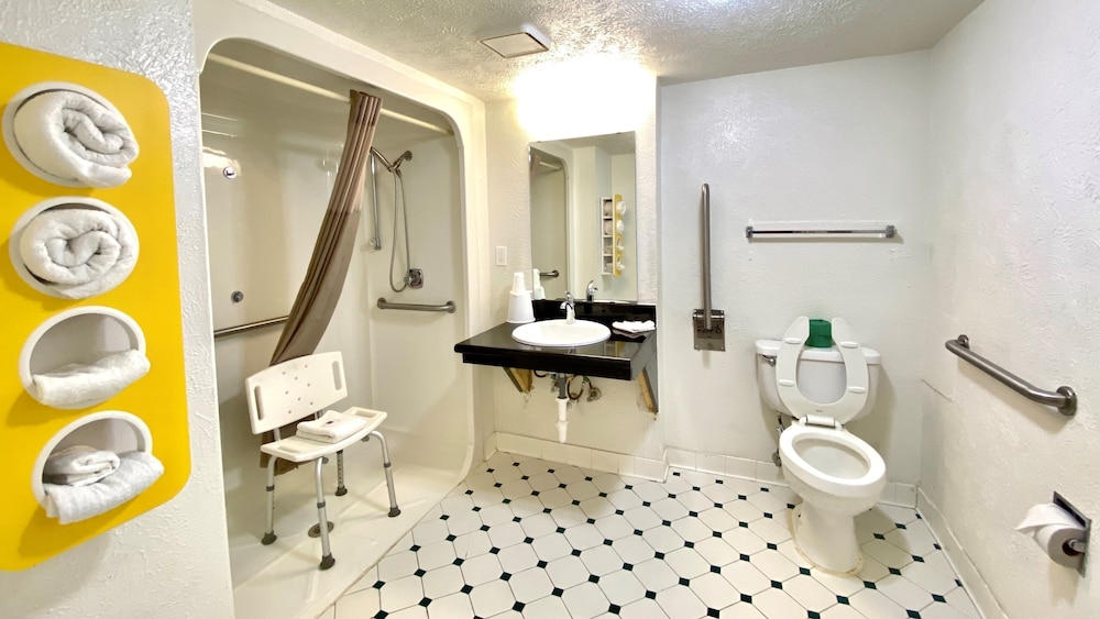 Motel6 Beaumont, TX 60/61