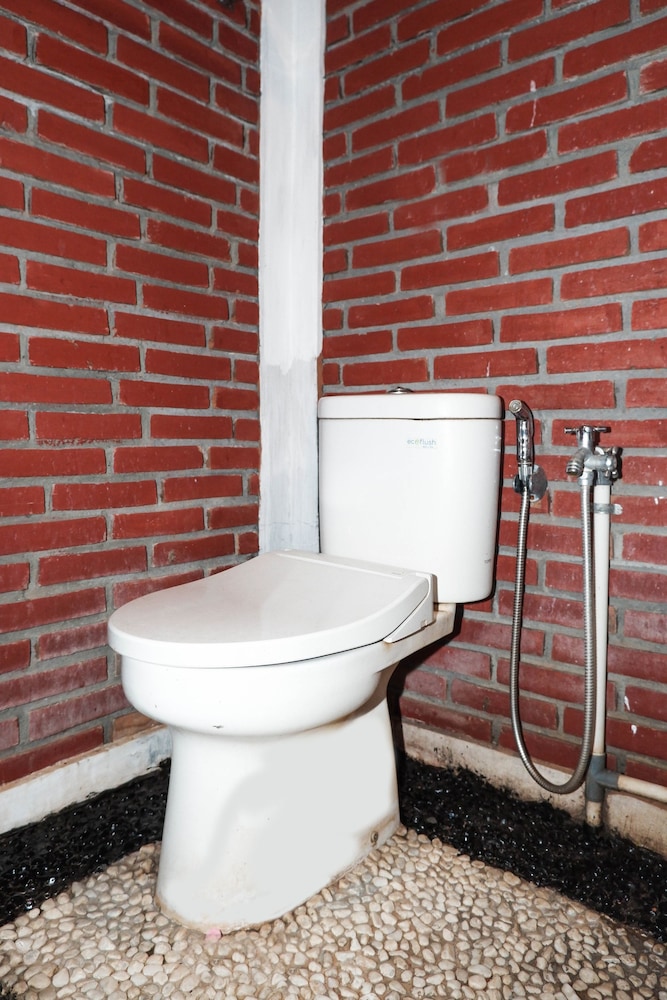 OYO 550 Kebon Krapyak Cottage Syariah 24/42