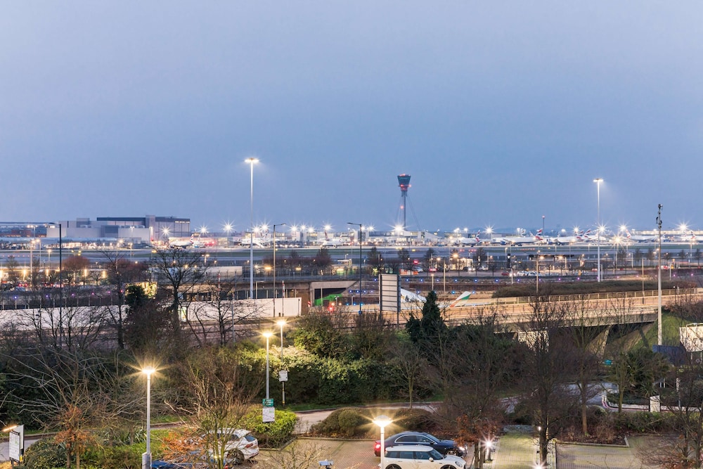 Radisson Hotel and Conference Centre London Heathrow