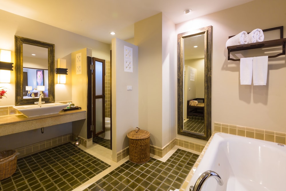 Fair House Beach Resort & Hotel in KOH SAMUI