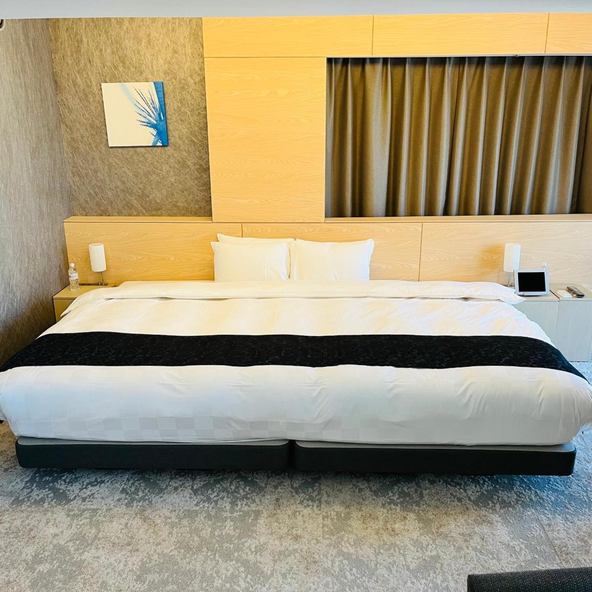 Hollywood, Suite, Twin Beds