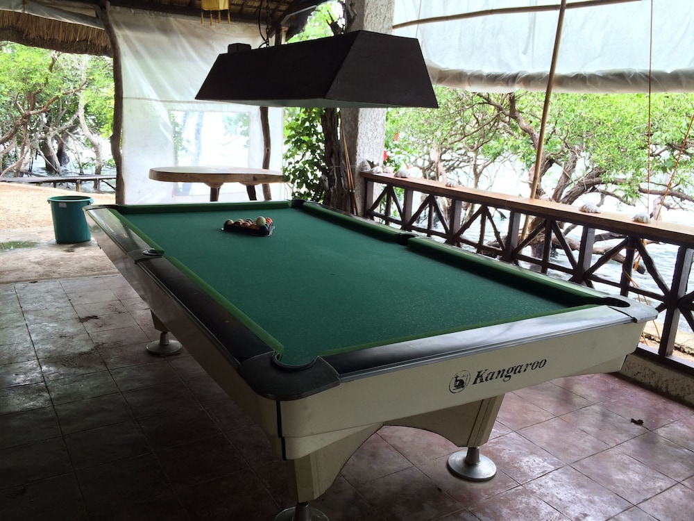 Discovery Island Resort and Dive Center 22/50