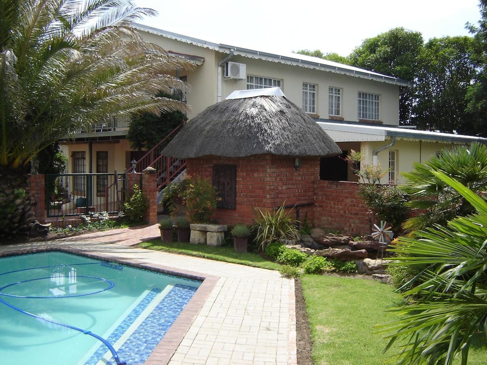 Ladybrand Guest House 42/50