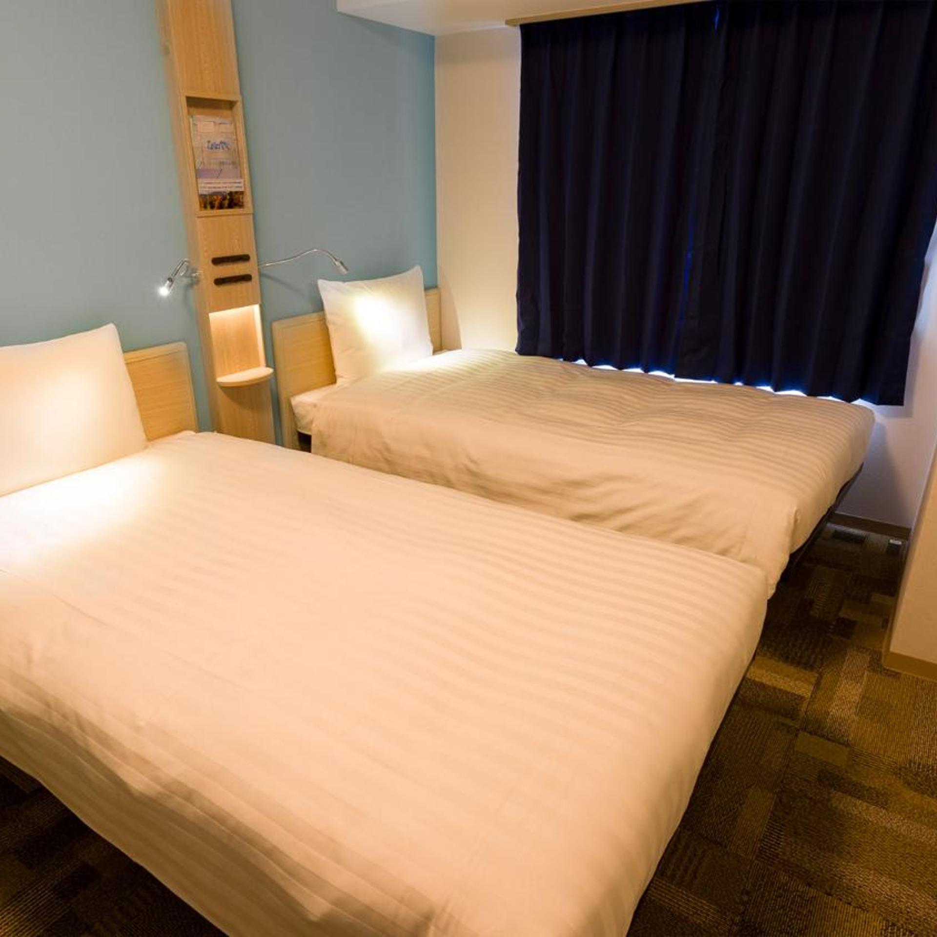 غرفة بسريرين منفصلين للمدخنين، Toyoko Inn JR Wakayama-eki Higashi-guchi 7/10