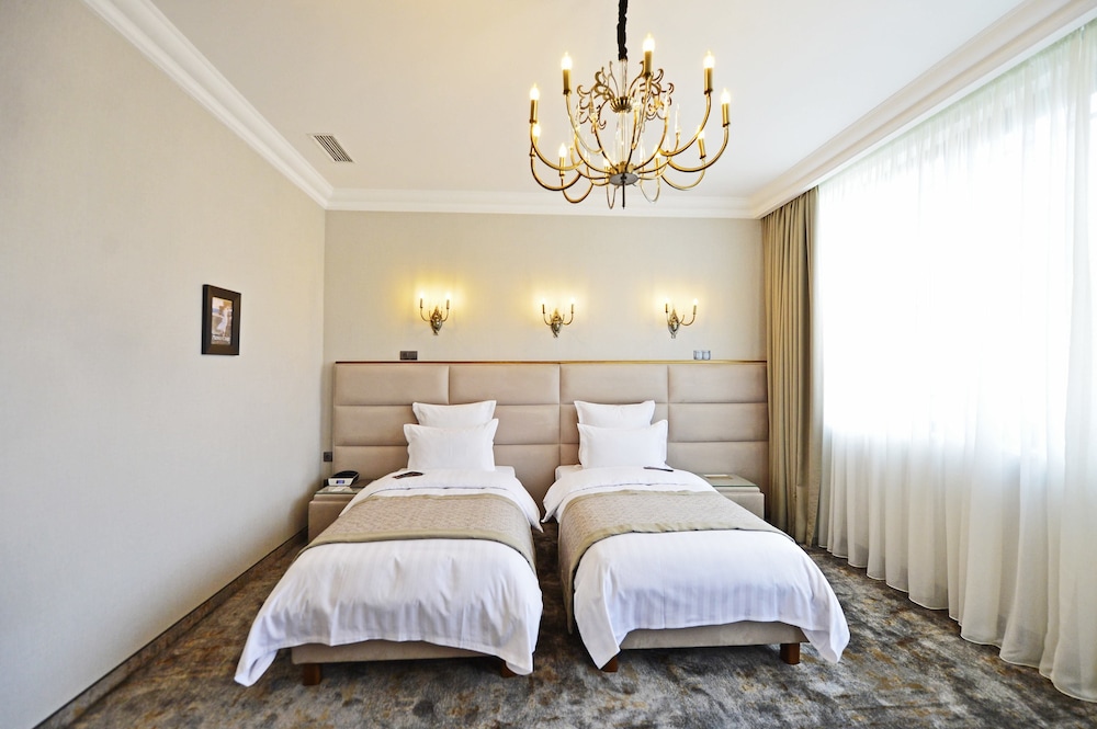 Ambassadori Hotel Tbilisi 23/73