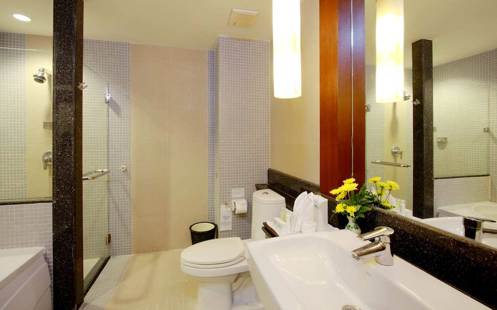 Patong Resort Hotel 65/66