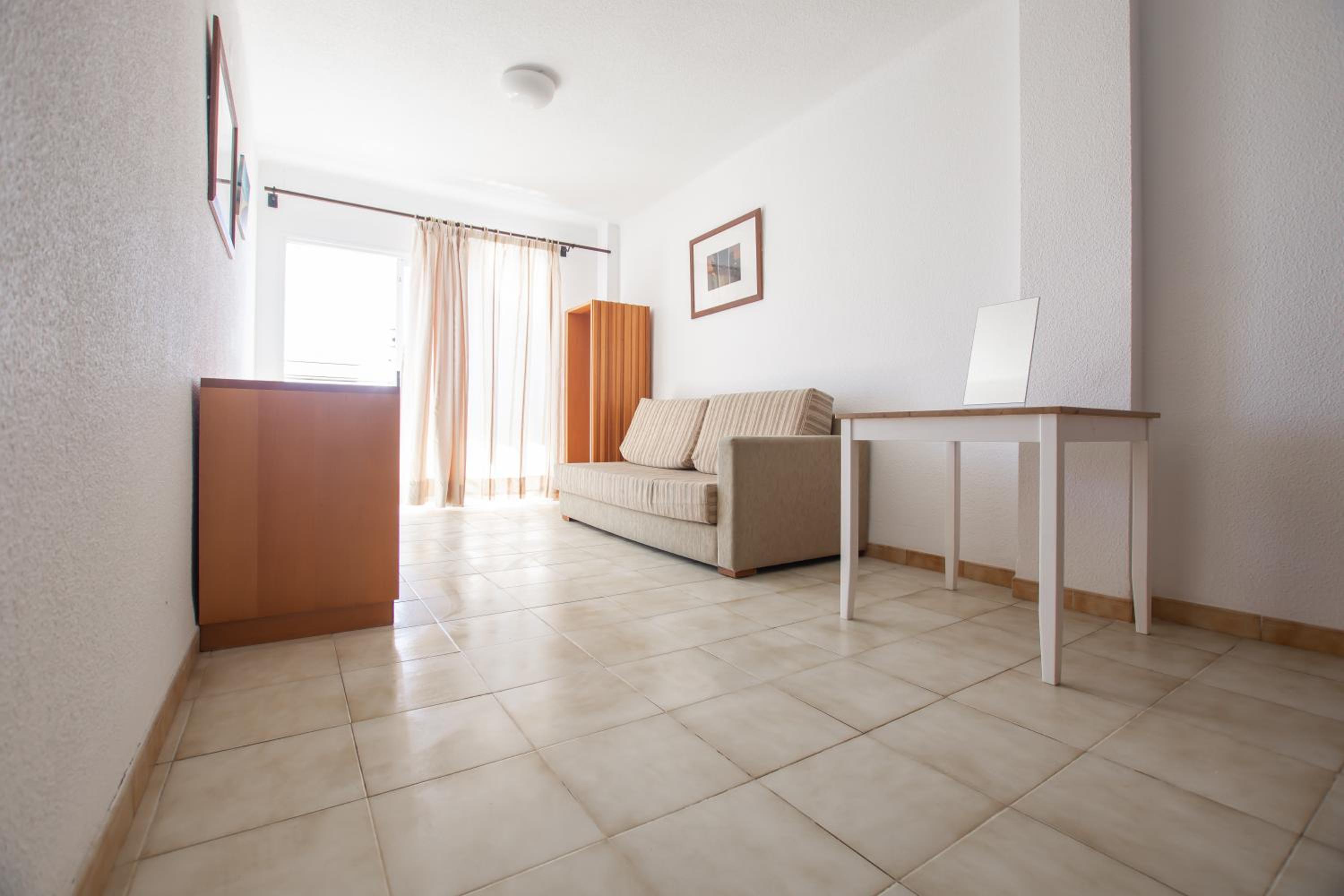 El Cortijo Apartments 11/53