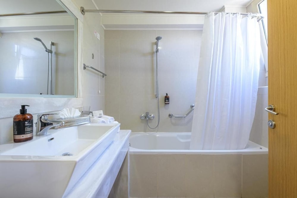 Natura Park Village Hotel & Spa 55/58