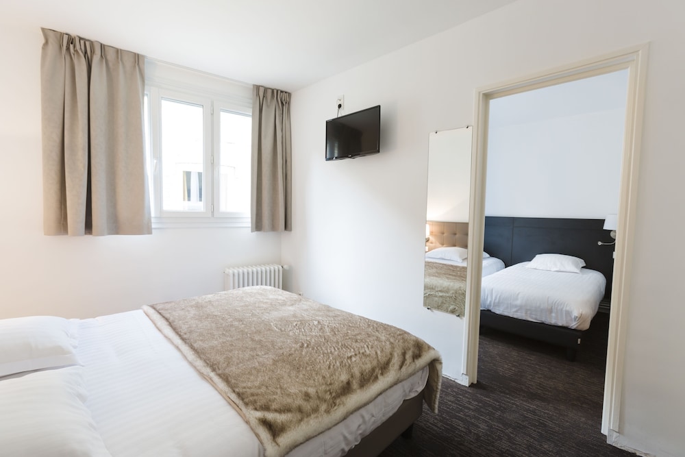 Hotel Le Saint Louis 17/50