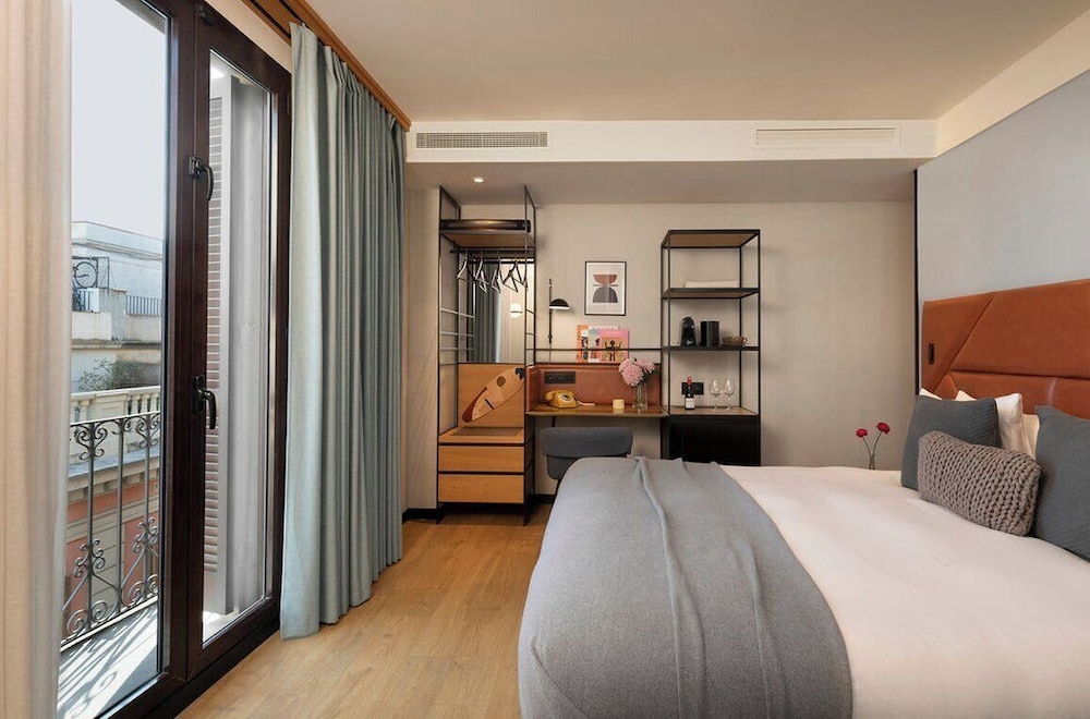 Family, King and Twin Beds, Balcony