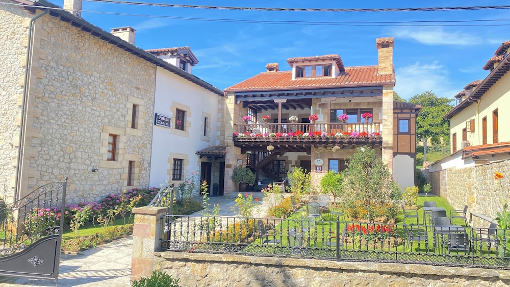 Posada Araceli 2/50