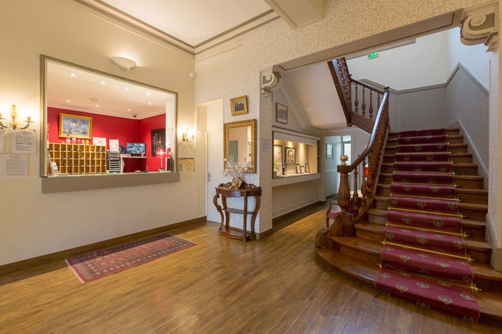 Hotel Regina 7/58