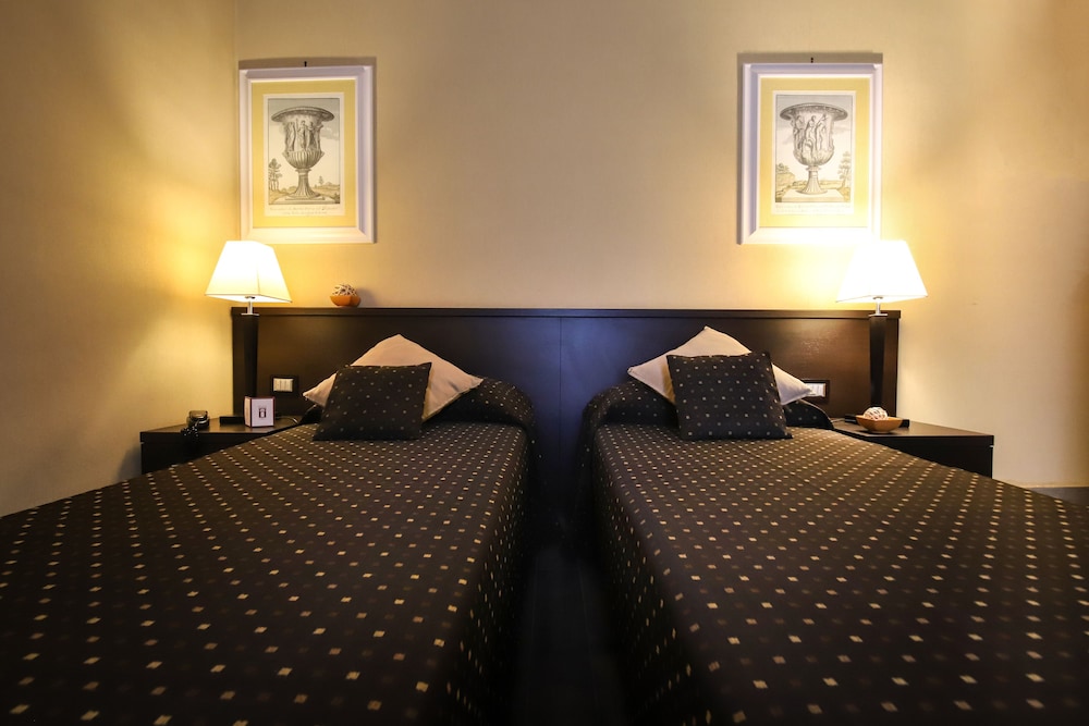 Hotel Latinum 23/57