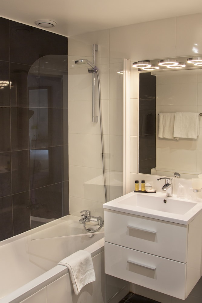 Le 55 Montparnasse Hotel 13/69