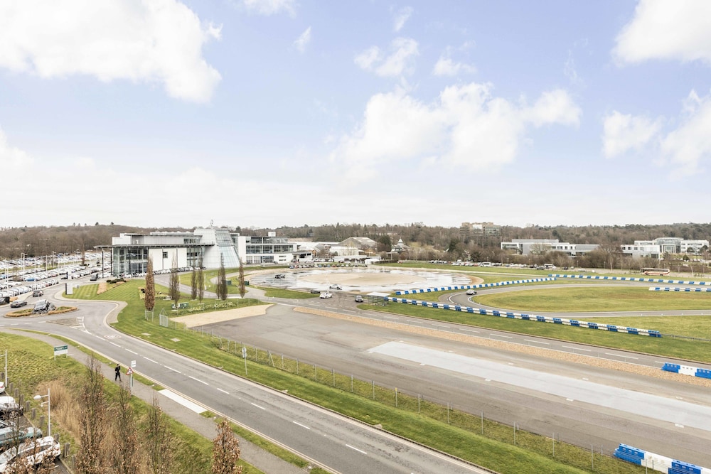 Brooklands Hotel 2/29
