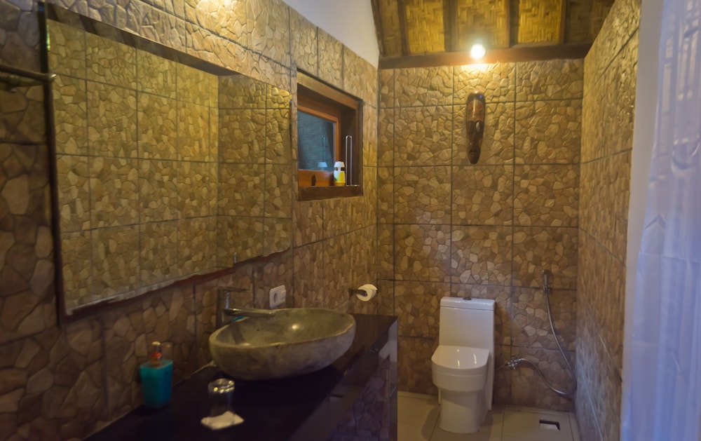 Blue Monkey Villas 33/34