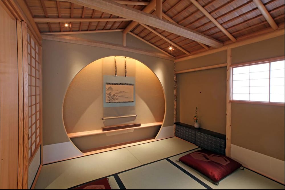 Rinn Gion Hanatouro 24/50