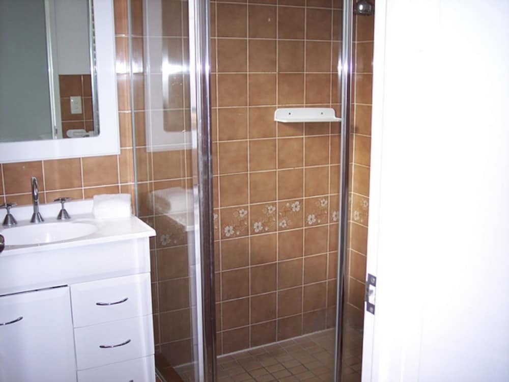 Warringa Surf Apartments 38/40
