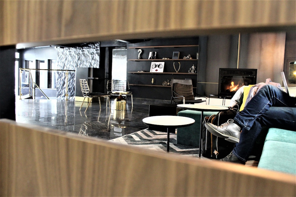 Lelux Hotel 43/52