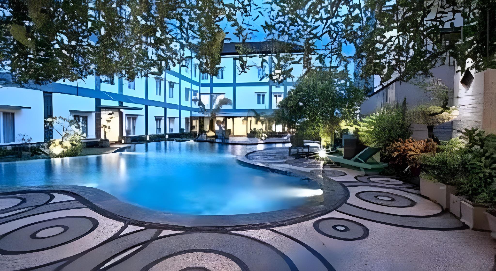 HOTEL PURI INDAH & CONVENTION 91/99