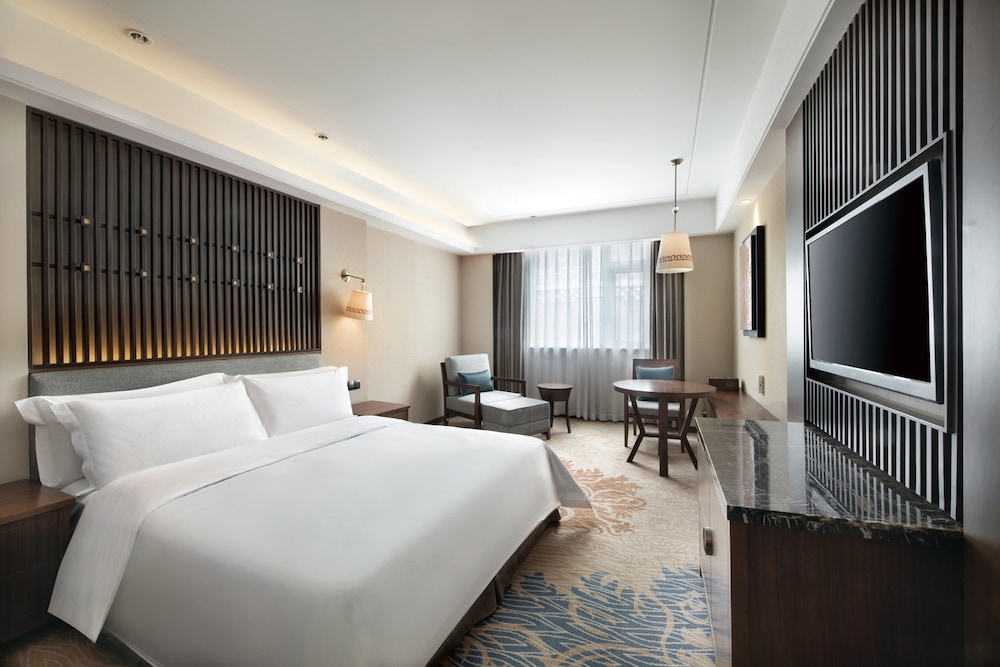 Crowne Plaza Yading 20/81