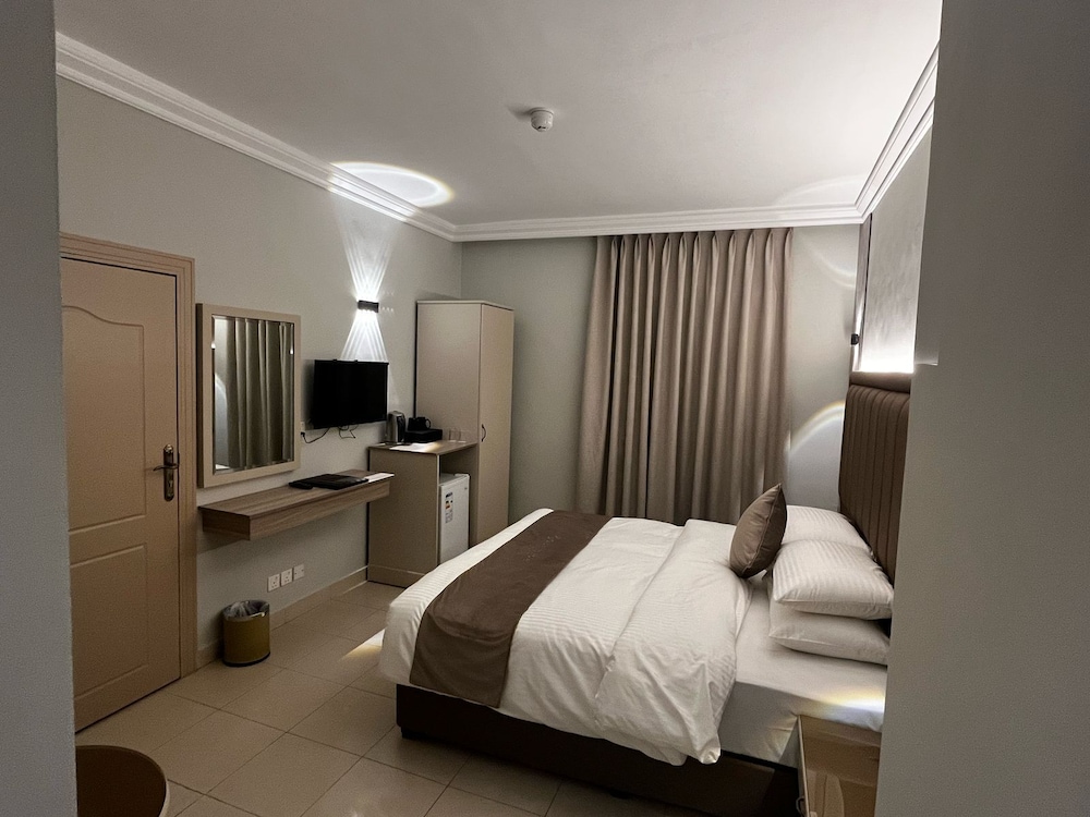 Captain S Hotel 22/58