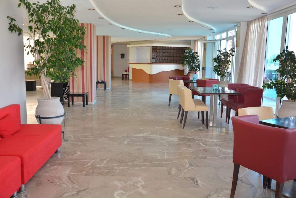 Costa Angela Seaside Resort 69/88