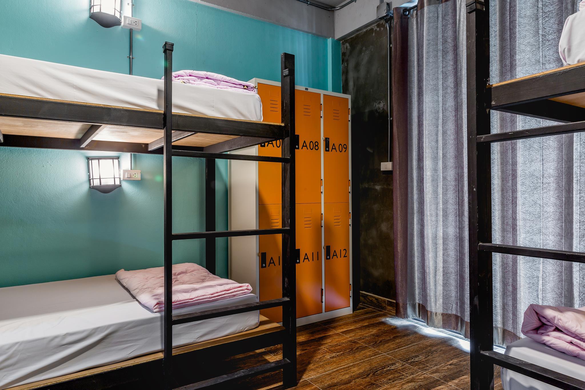 Female Dorm, Female Only, 6 Beds
