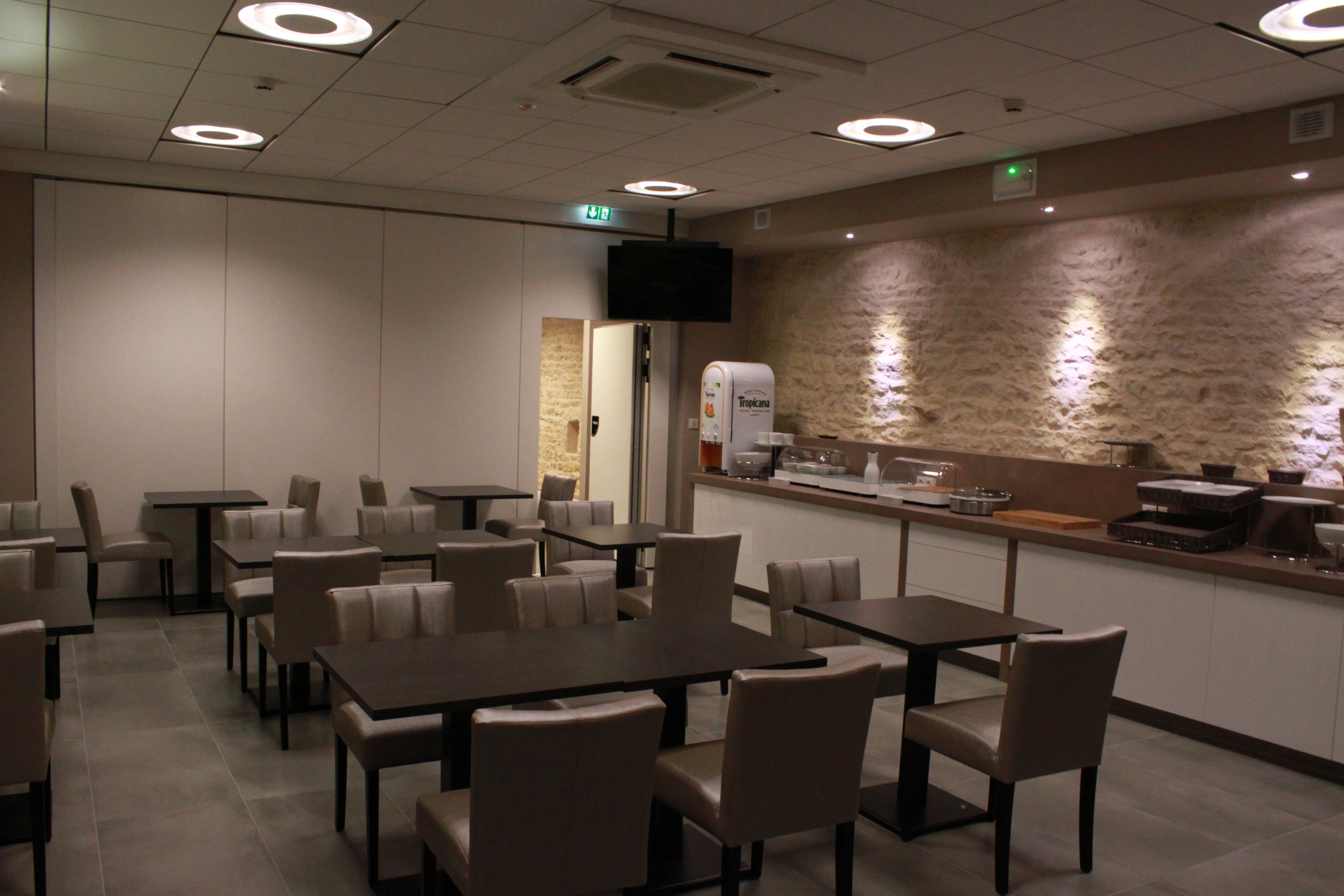 Hotel The Originals Niort La Grange 32/50