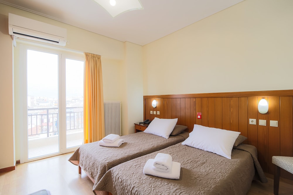 Philippos Hotel 15/63