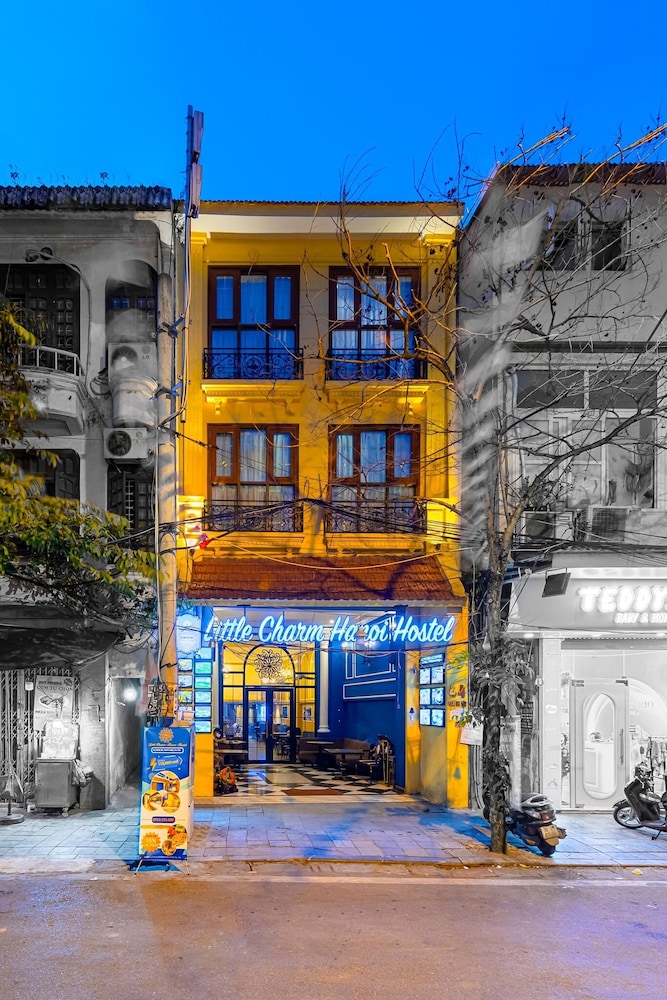 Little Charm Hanoi Hostel 34/39
