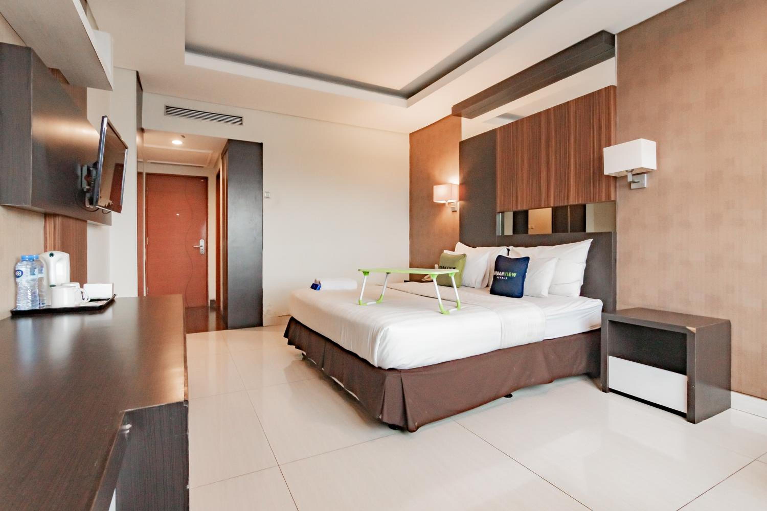 Urbanview Hotel Newton Riau Bandung 20/55