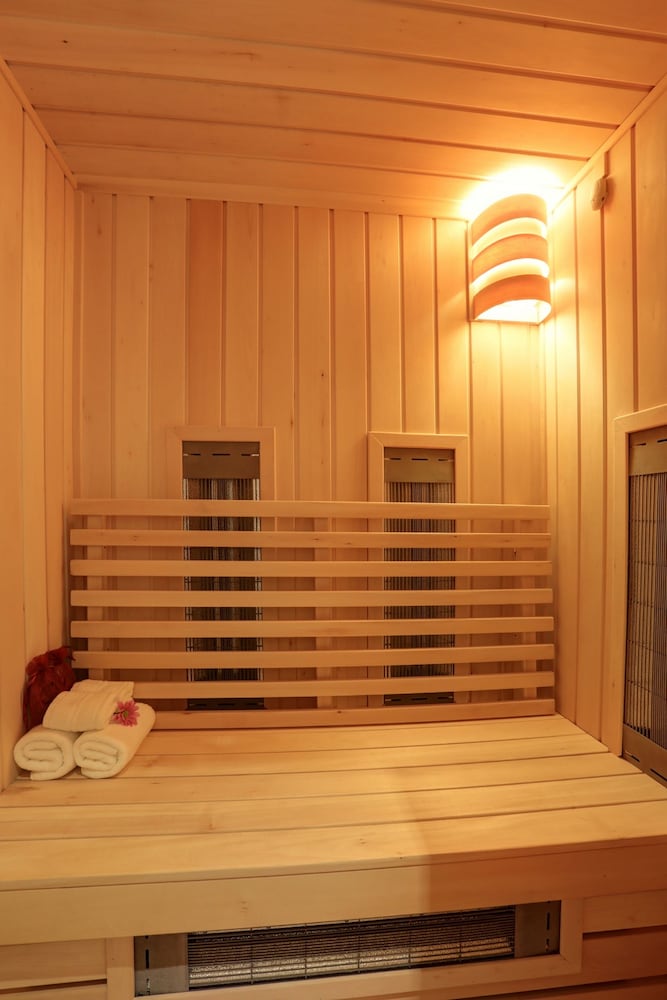 City Boutique Inn 20/50