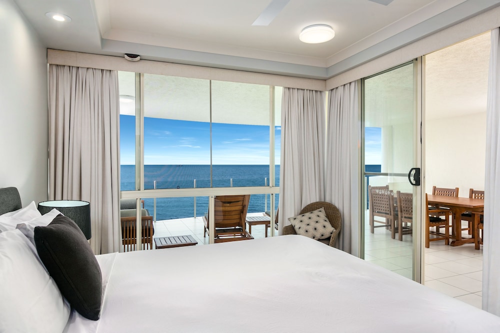 BELLEVUE AT TRINITY BEACH 22/65