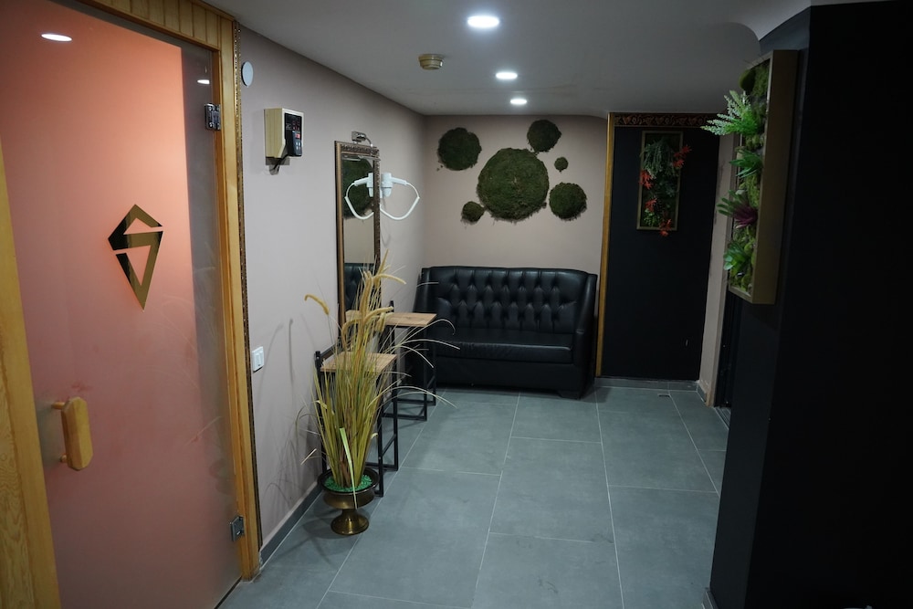 Silivri Safir Hotel & Restaurant 39/50