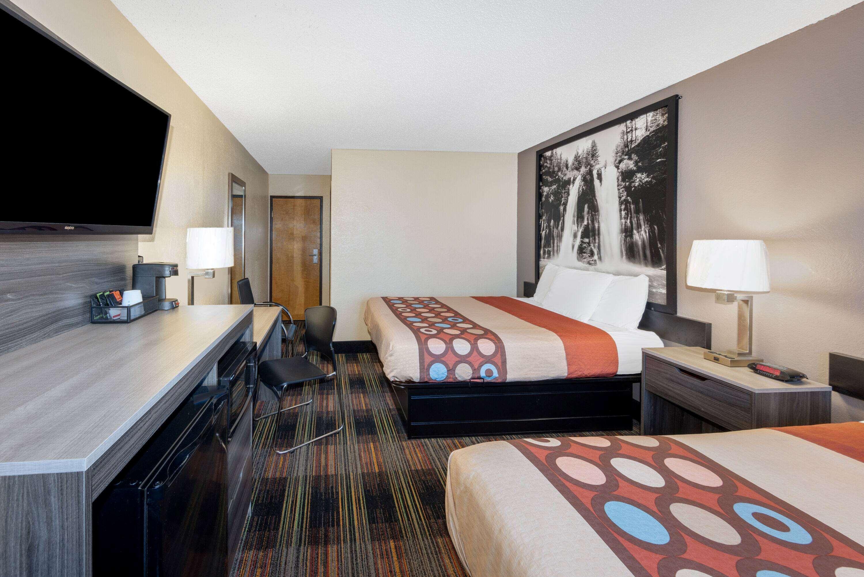 Room, 2 Queen Beds