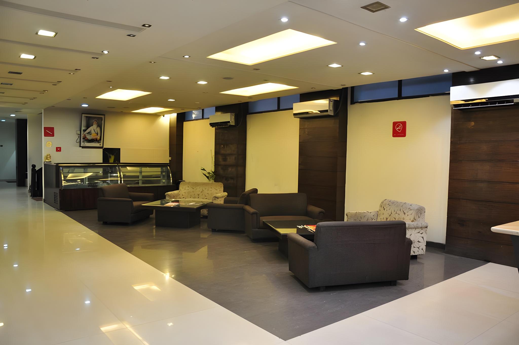 HOTEL 42 11/25