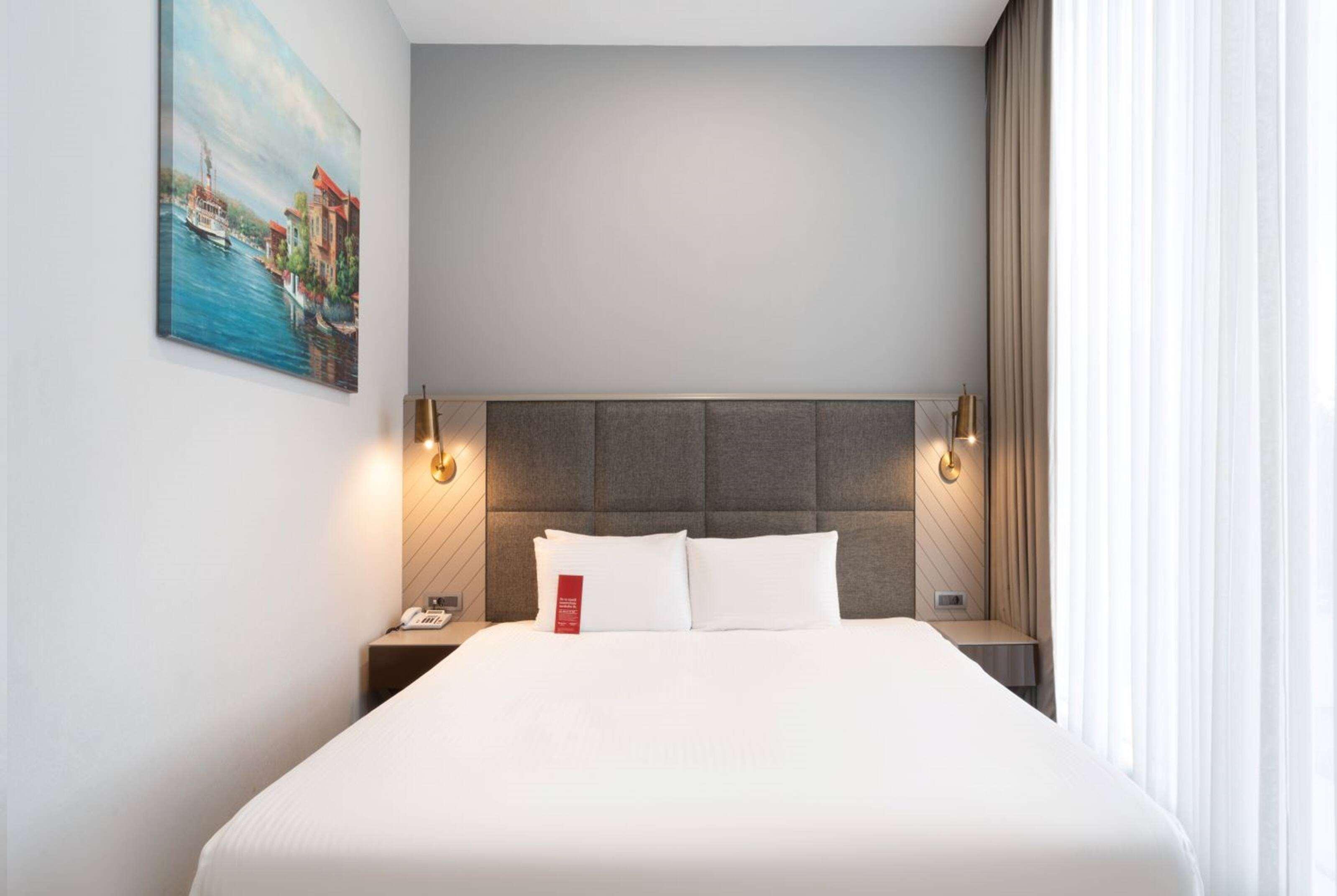 Room, Double Bed, Accessible