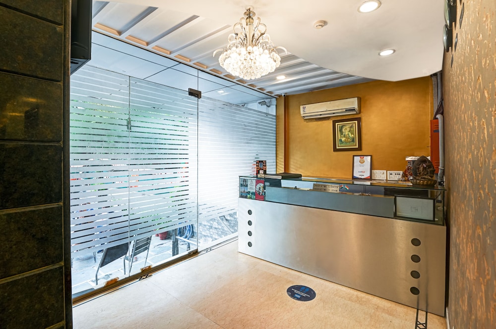 Hotel Amby Inn 8/50