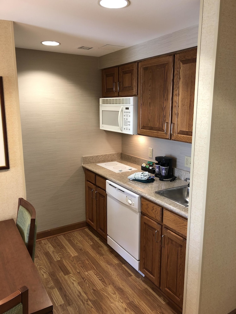 Homewood Suites by Hilton Hagerstown 6/44