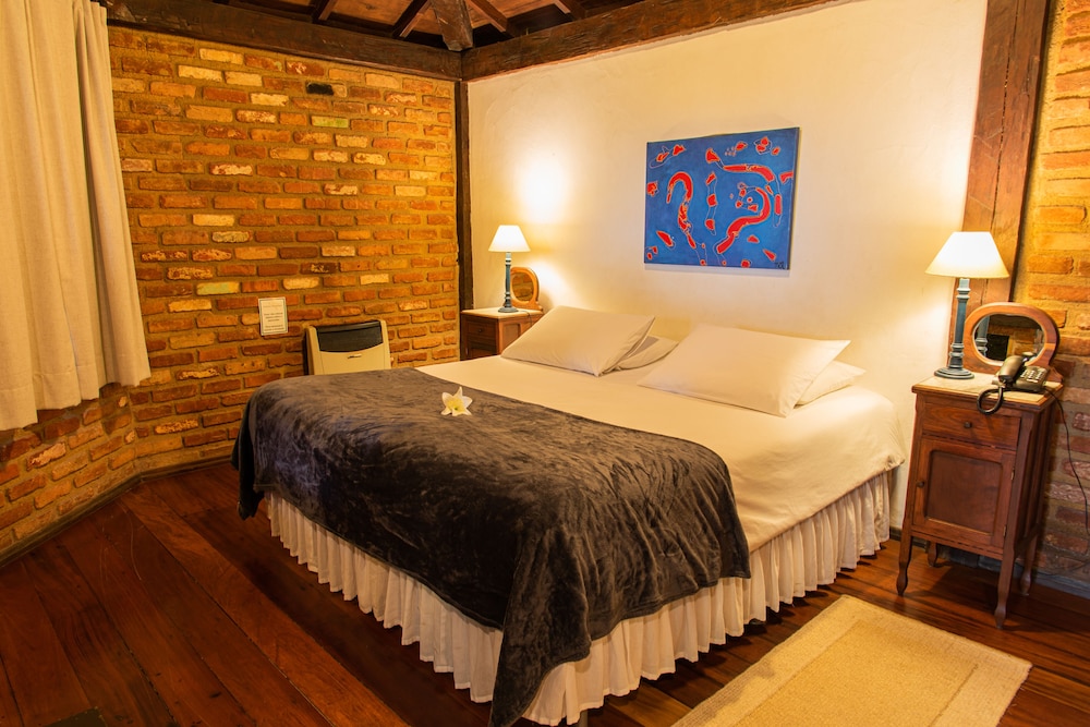Single, Queen Bed, Hydromassage