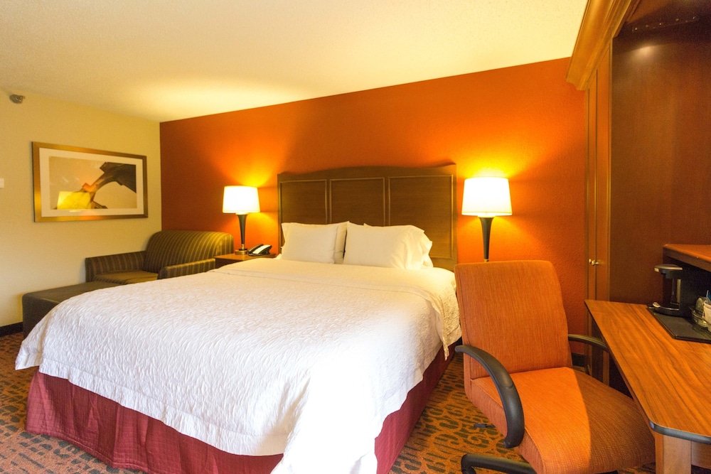 Study, King Bed
