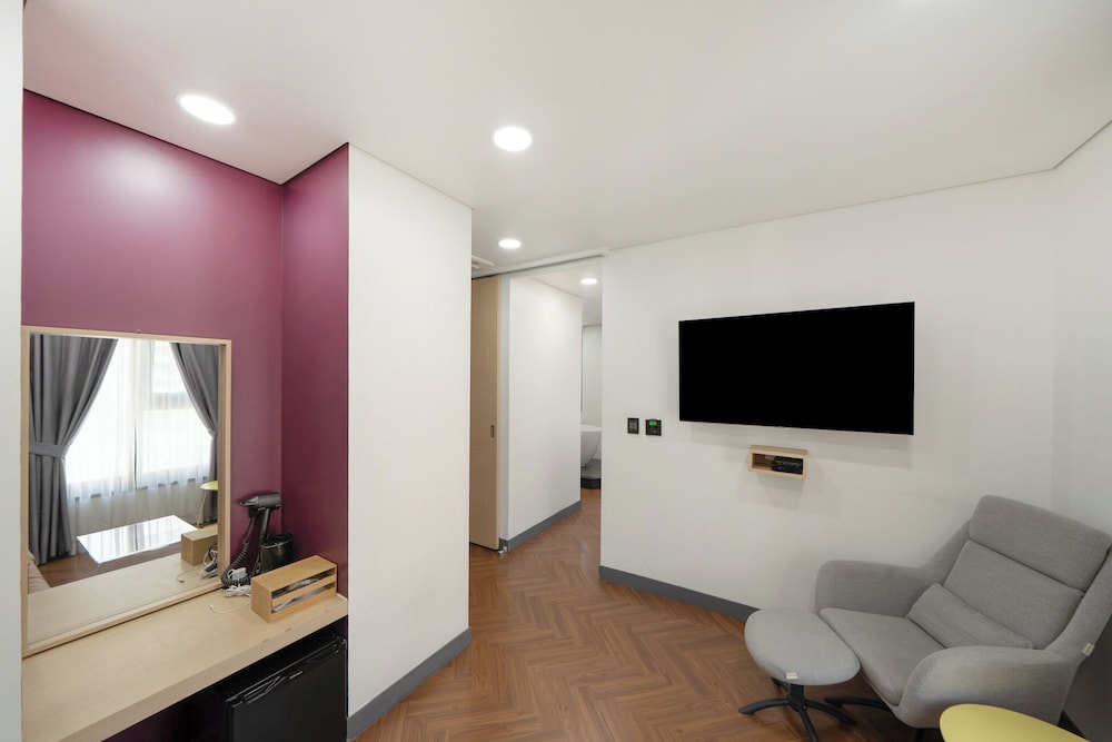 Boutique Hotel Wine 30/48