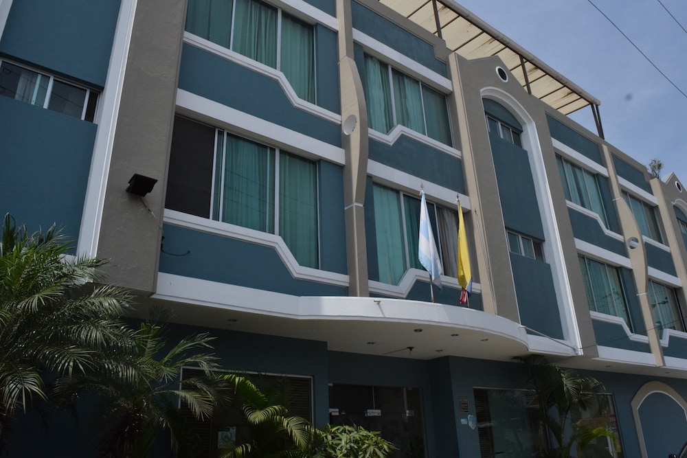 Air Suites 3/49