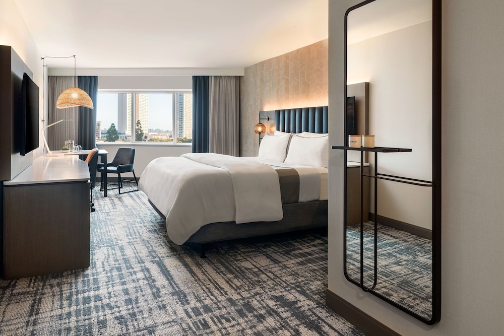 Room, King Bed, Bay View، The Westin San Diego Bayview 5/7
