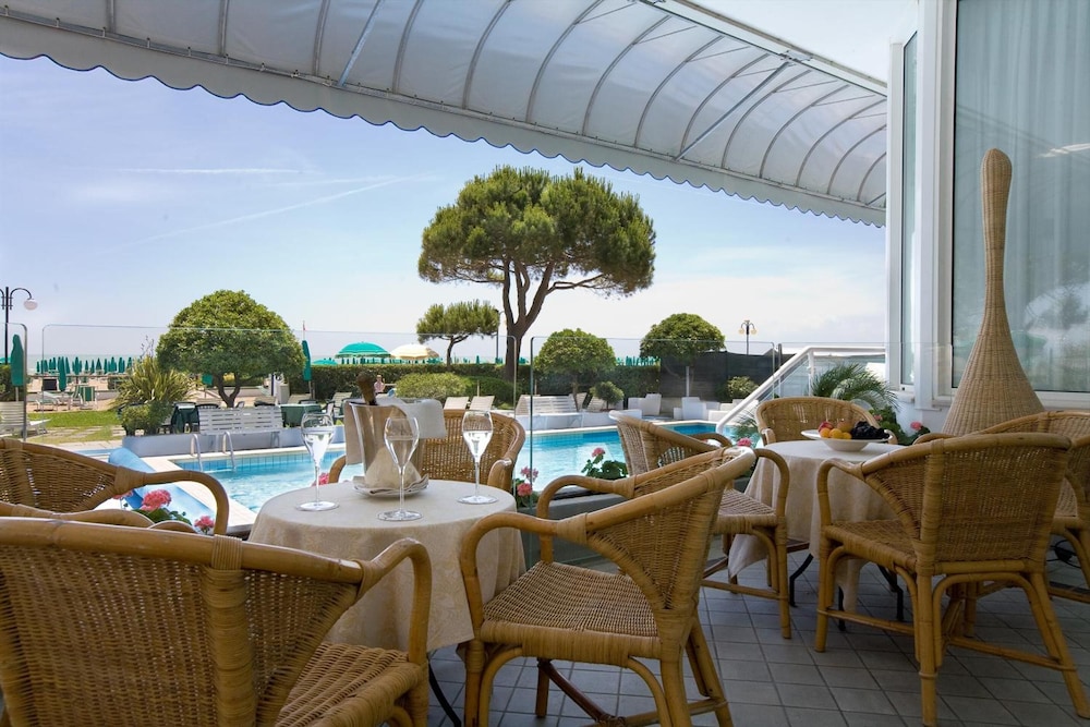 Hotel Croce Di Malta 50/65