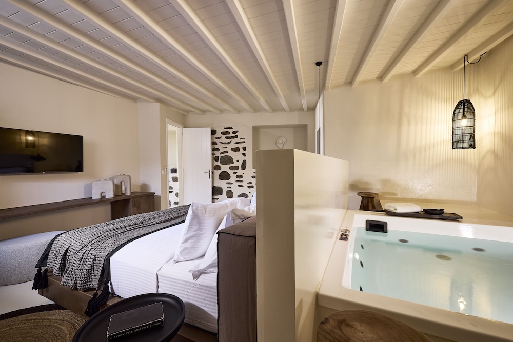 Sharm Hotel Mykonos 74/100