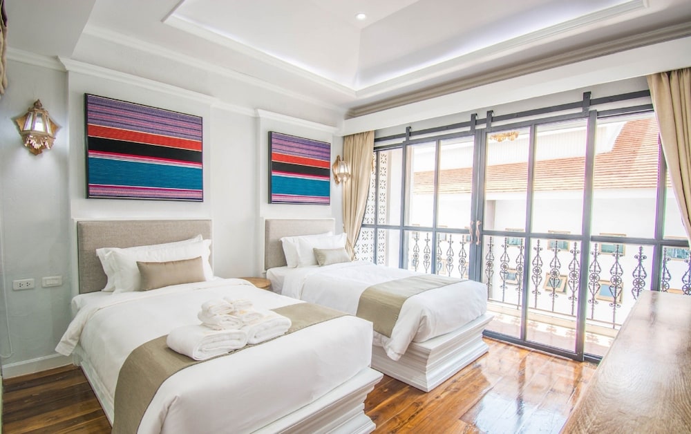 Lanna, Deluxe, Double Bed